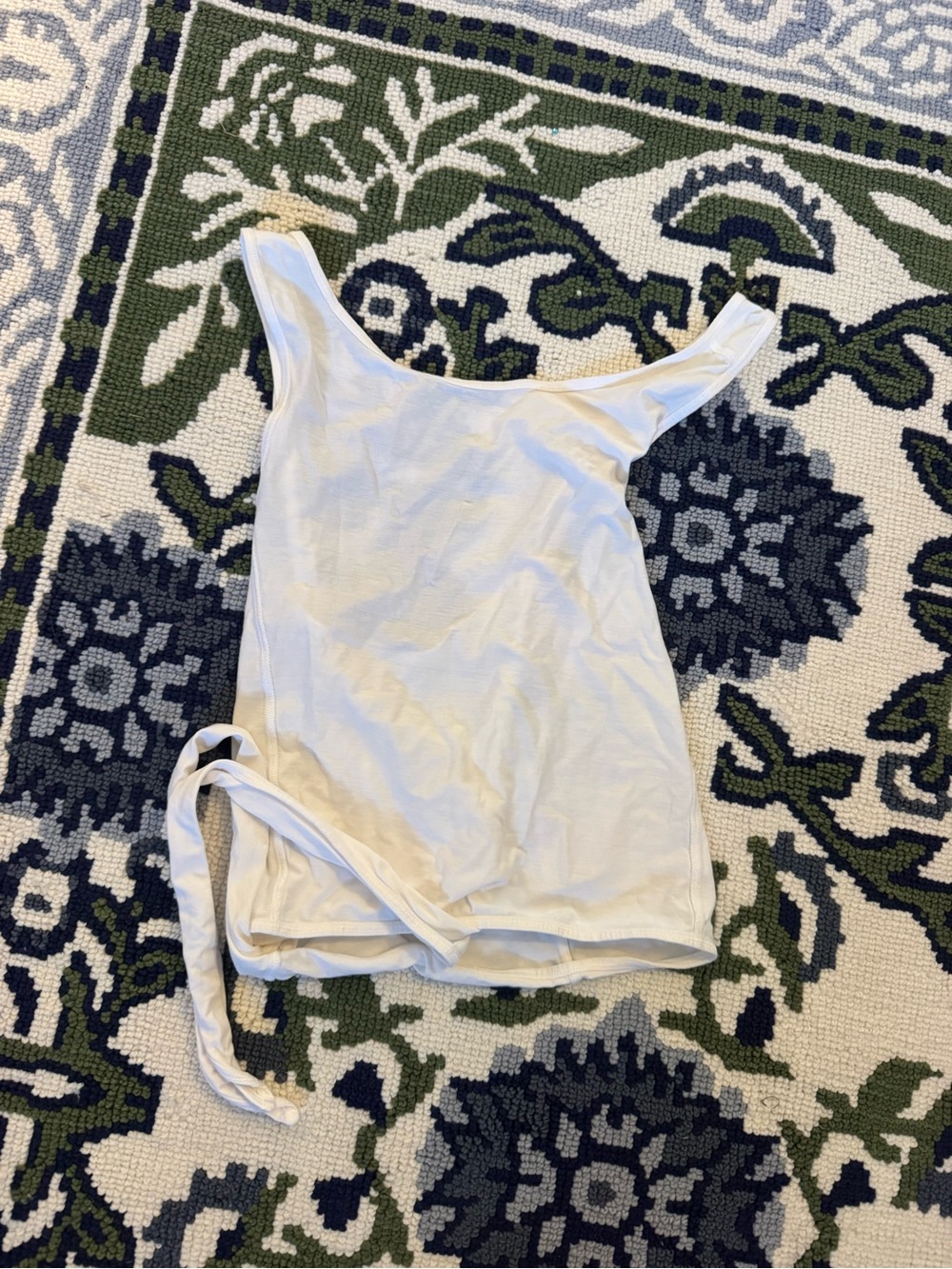 Lululemon it’s a tie tank top